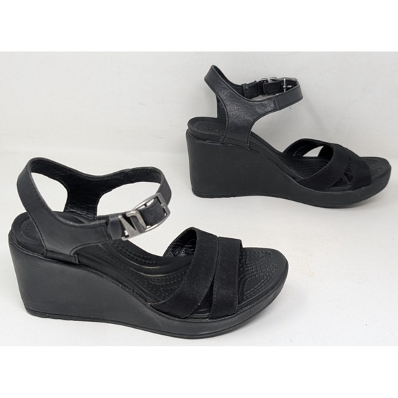 Crocs Womens Leigh II Black Wedge Heel Buckle Strappy Sandals Size 5 - Picture 1 of 7